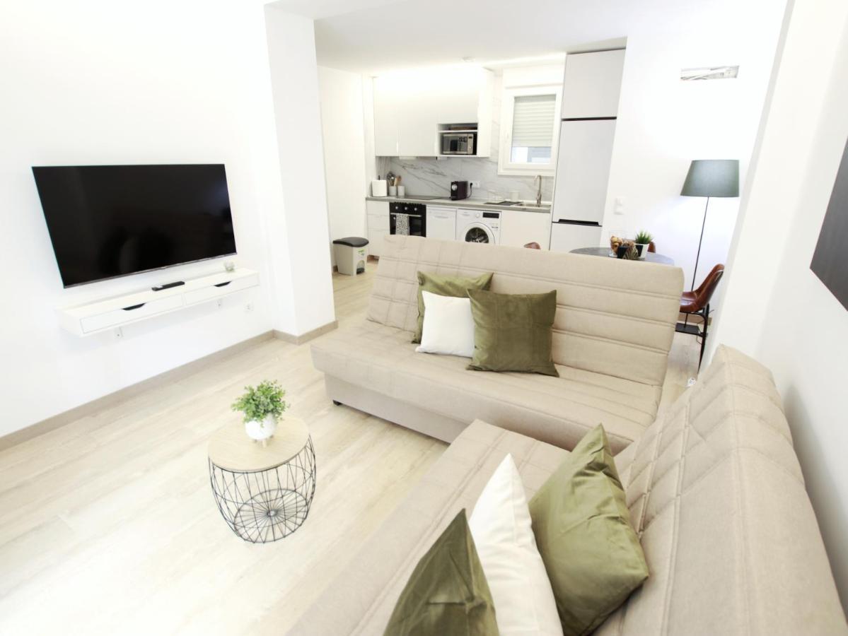 Appartamento Nuevo Hola Madrid Esterno foto